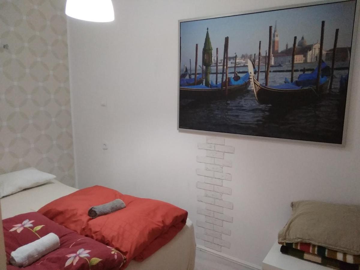 Apartament Przy Parku Noclegi Płock Buitenkant foto